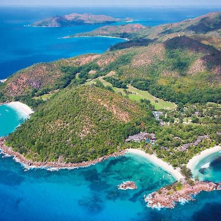 คอนสแตนซ์ เลมูเรีย รีสอร์ท Grand Anse  ภายนอก รูปภาพ Aerial view of the resort
