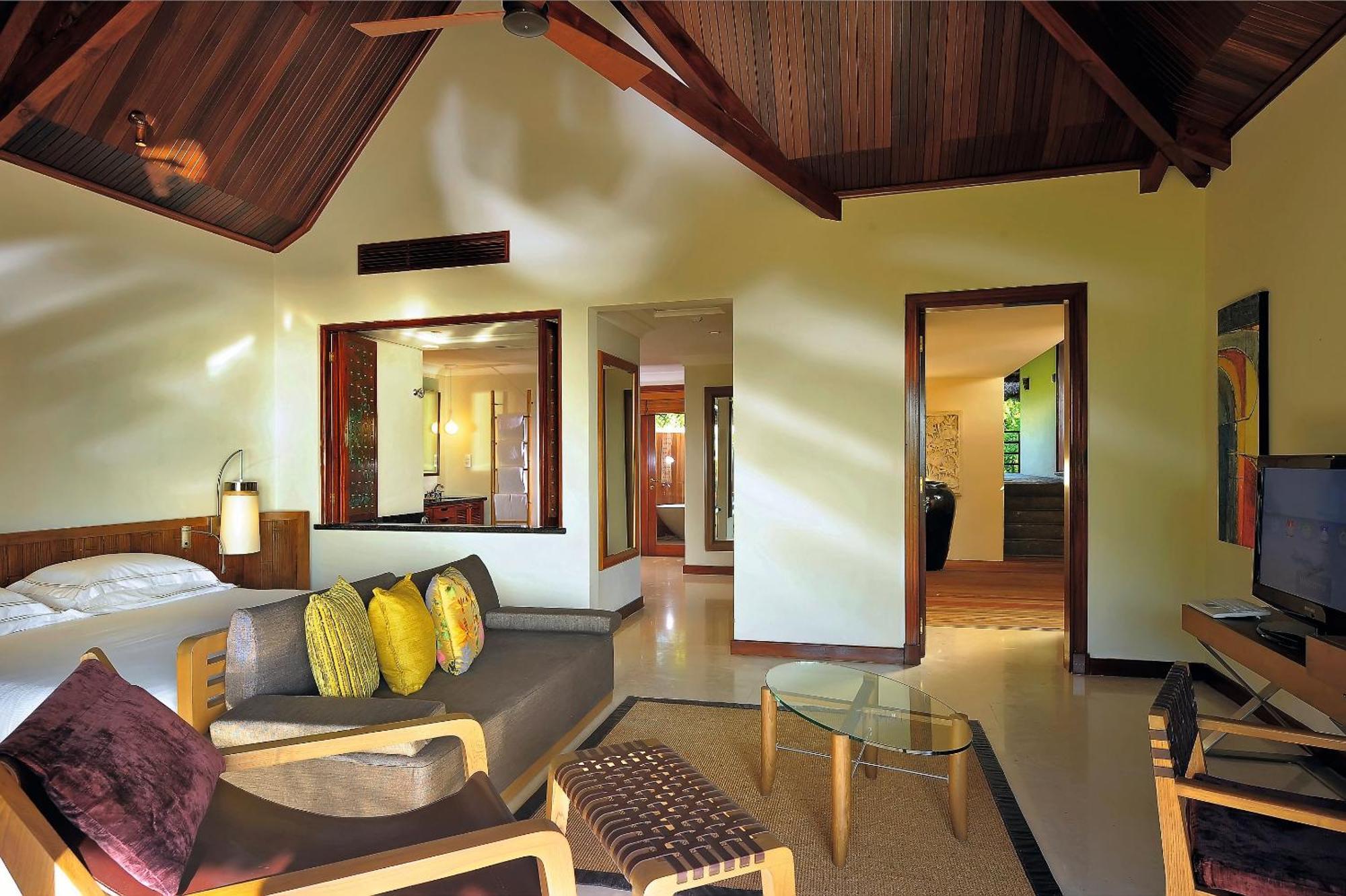 คอนสแตนซ์ เลมูเรีย รีสอร์ท Grand Anse  ภายนอก รูปภาพ A suite at the Taj Bengal