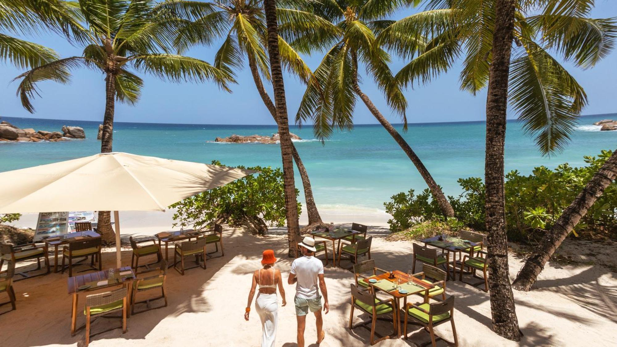 คอนสแตนซ์ เลมูเรีย รีสอร์ท Grand Anse  ภายนอก รูปภาพ Beach at the resort